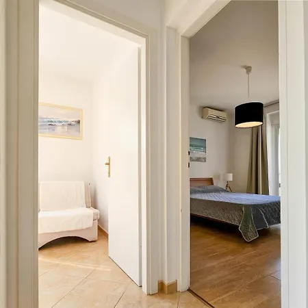 Viviana Red Apartment *