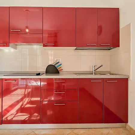 Viviana Red Apartment *